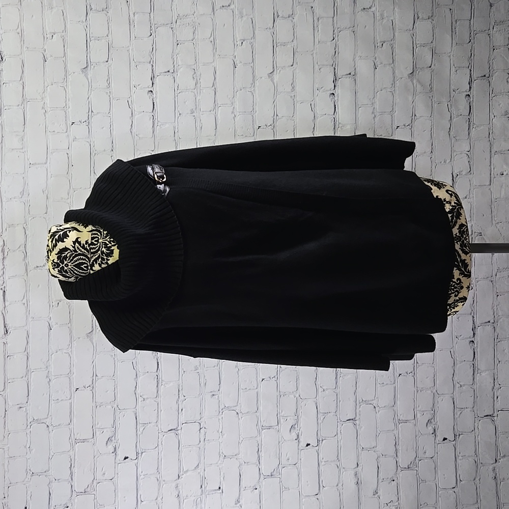 Sag Harbor Long Sleeve Black Poncho - Small/Medium